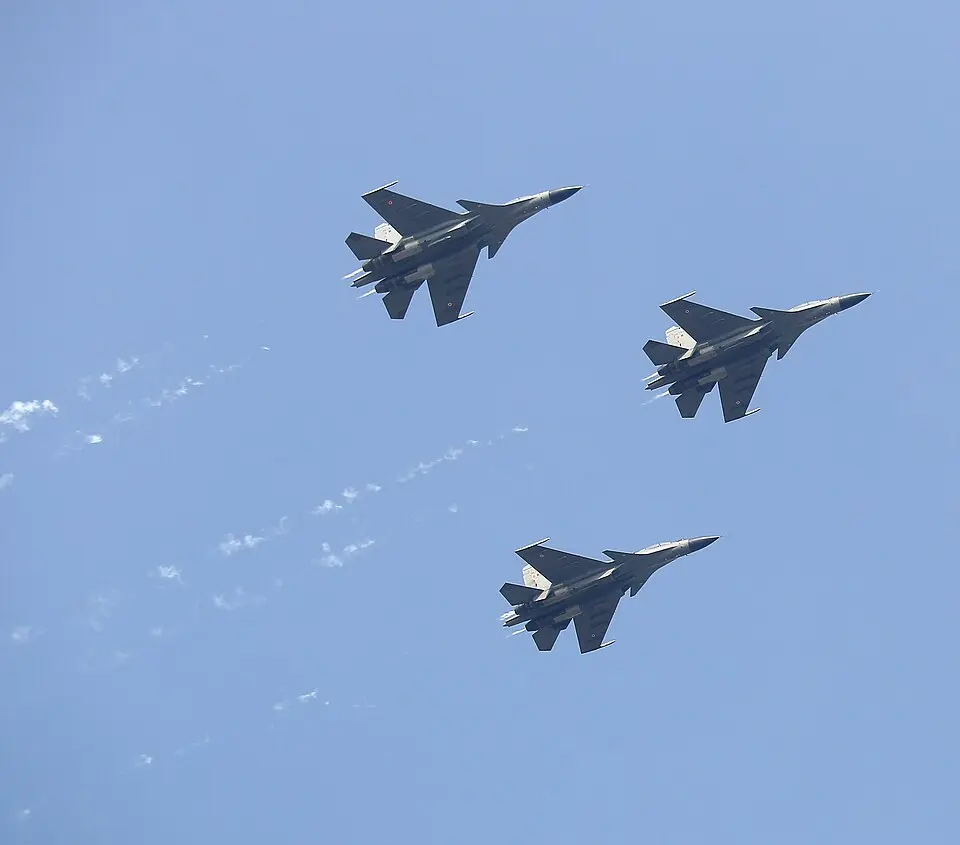 IAF_Su-30MKIs_-_Indian_Republic_day_Parade_Rehearsal_2025