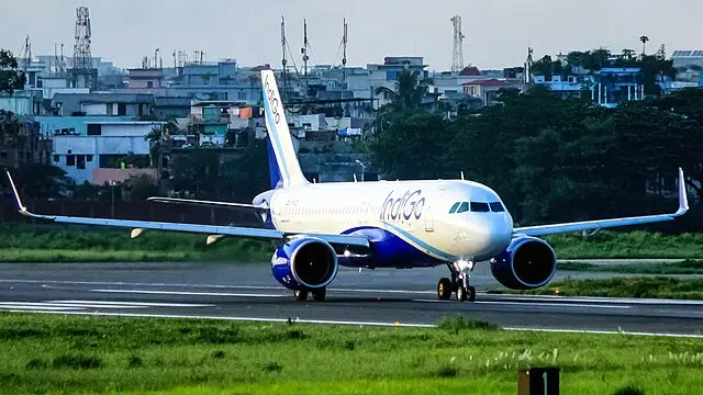 VT-IZI_-_Airbus_A320-271N_-_IndiGo_-_MSN_8570_-_VGHS